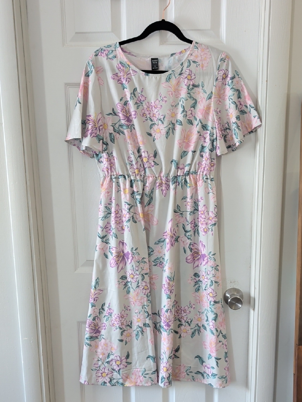 Emery Rose Midi Floral Dress